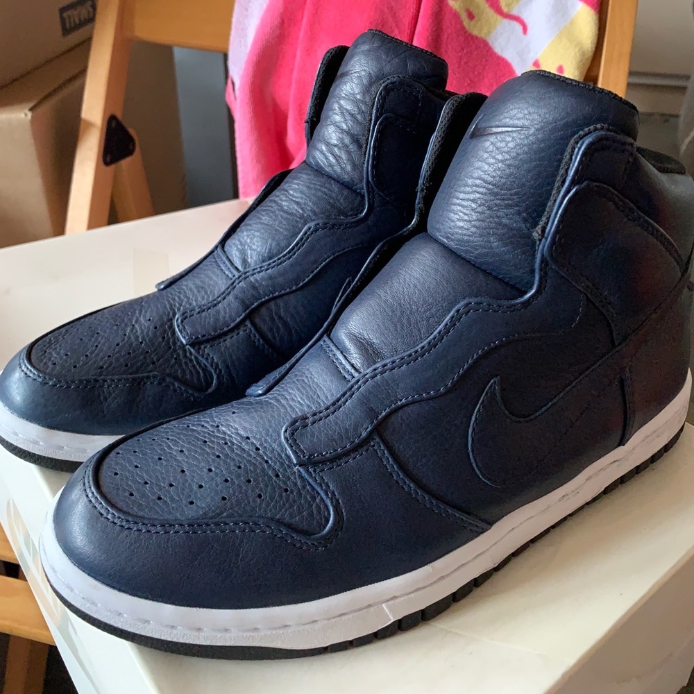 NIKE WMNS DUNK LUX SP/SACAI OBSIDIAN SZ 10 (8.5 M)